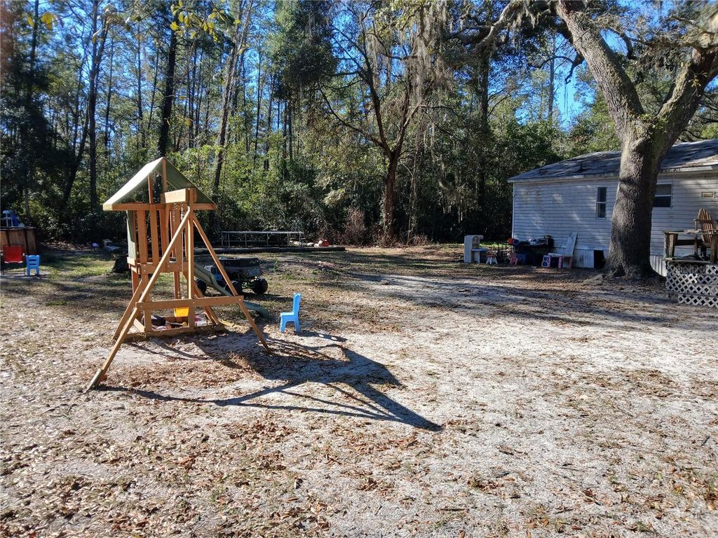 Image 30 of property listing at 136 POWERLINE ROAD, Melrose, FL 32666