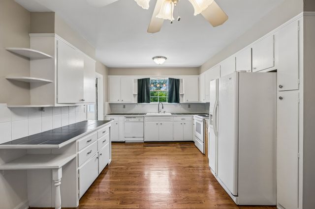 241 Old Rome Pike Unit B, Lebanon, TN 37087
