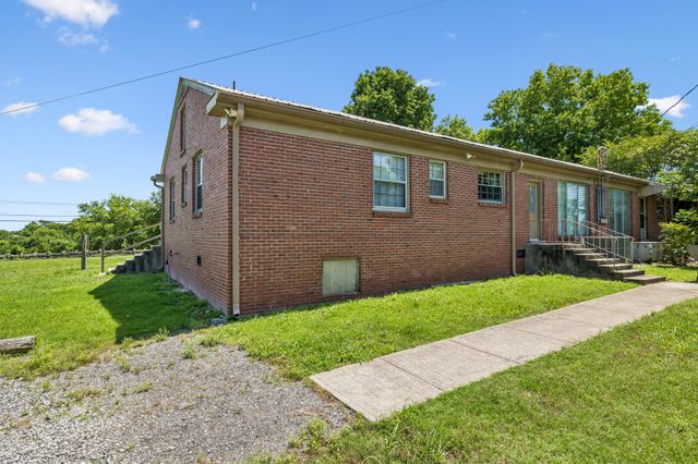 241 Old Rome Pike Unit B, Lebanon, TN 37087