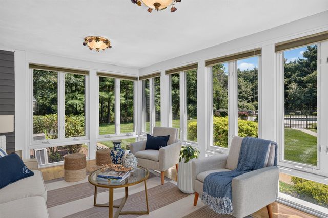 373 Caterina Hts, Concord, MA 01742