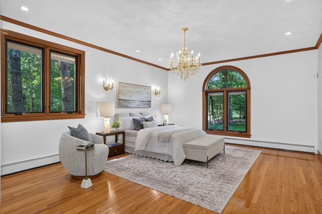 373 Caterina Hts, Concord, MA 01742