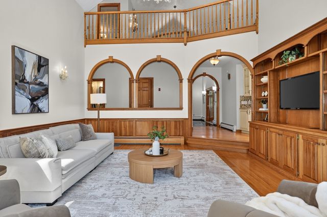373 Caterina Hts, Concord, MA 01742