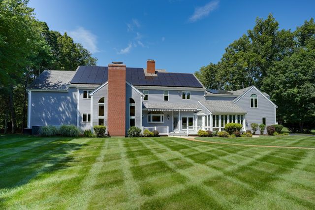 373 Caterina Hts, Concord, MA 01742