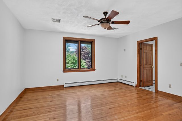 373 Caterina Hts, Concord, MA 01742