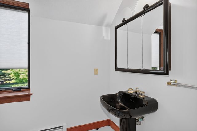 373 Caterina Hts, Concord, MA 01742