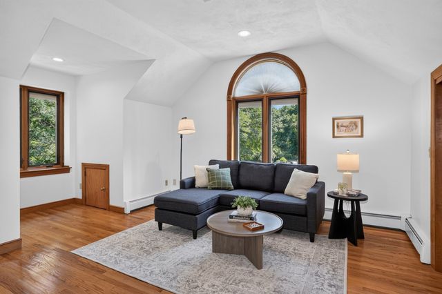 373 Caterina Hts, Concord, MA 01742