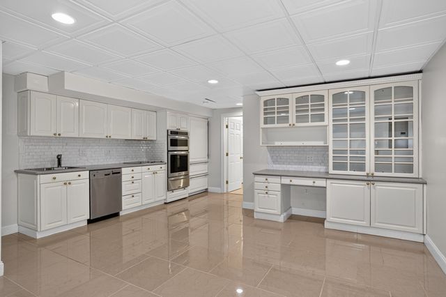 373 Caterina Hts, Concord, MA 01742