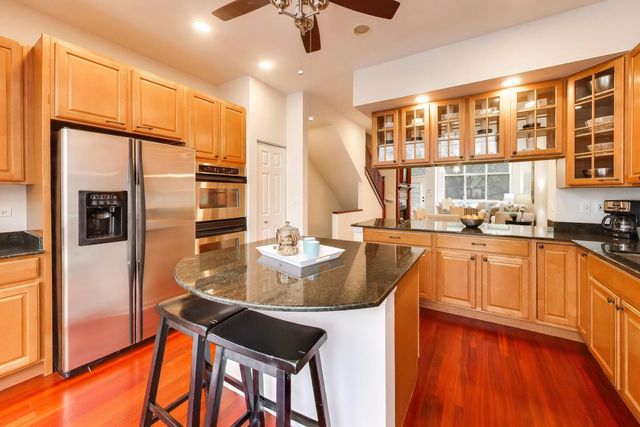 1326 S Indiana Parkway, Chicago, IL 60605