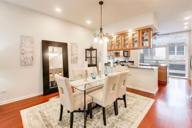 1326 S Indiana Parkway, Chicago, IL 60605