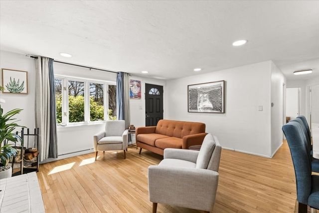 53 Cochato Park, Randolph, MA 02368