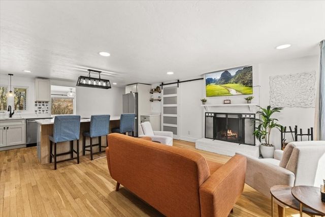 53 Cochato Park, Randolph, MA 02368