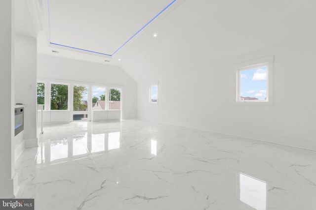 811 N BURGHLEY AVE, Ventnor City, NJ 08406