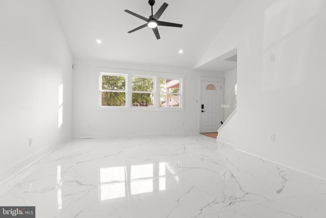 811 N BURGHLEY AVE, Ventnor City, NJ 08406