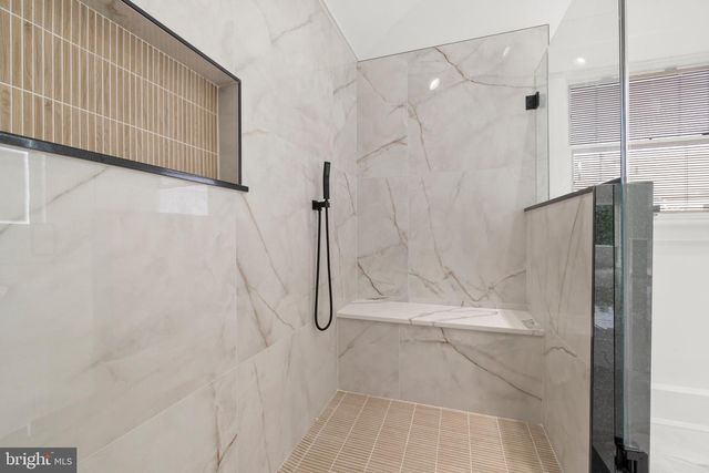 811 N BURGHLEY AVE, Ventnor City, NJ 08406