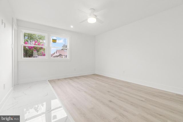 811 N BURGHLEY AVE, Ventnor City, NJ 08406