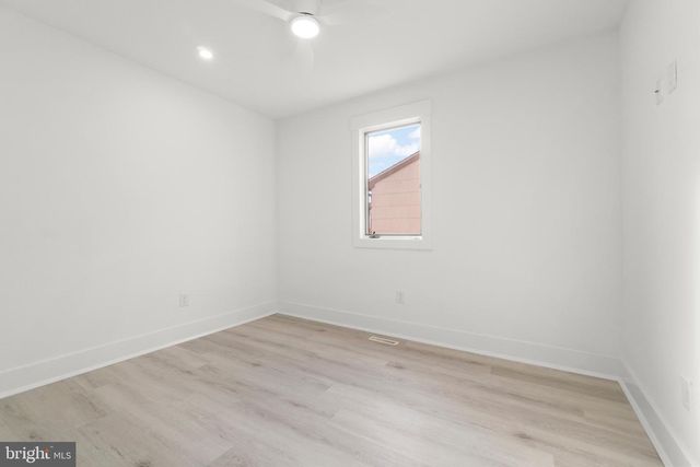 811 N BURGHLEY AVE, Ventnor City, NJ 08406