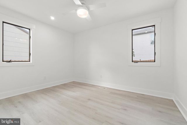 811 N BURGHLEY AVE, Ventnor City, NJ 08406