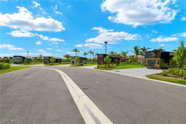 5593 Laguna Caribe CIR, Fort Myers, FL 33905