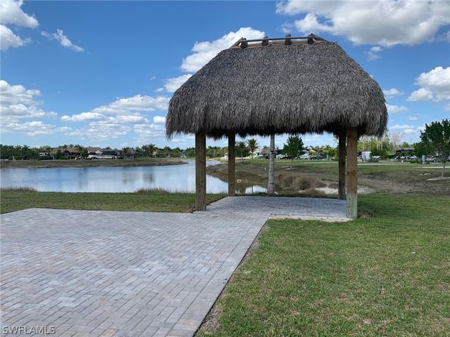 5593 Laguna Caribe CIR, Fort Myers, FL 33905