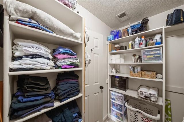 14116 Richards Street, Overland Park, KS 66221