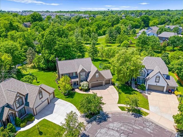 14116 Richards Street, Overland Park, KS 66221