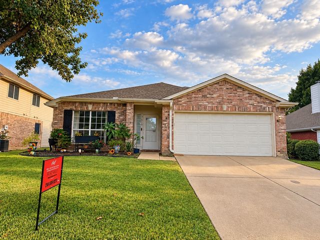 7616 Sunburst Trail, Denton, TX 76210