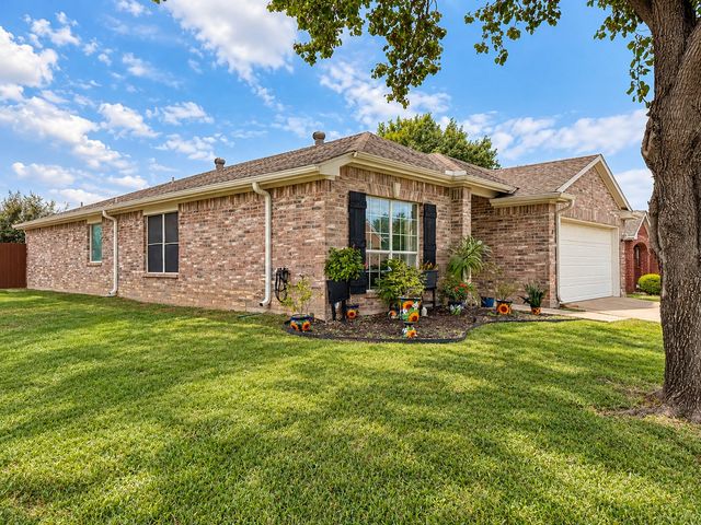 7616 Sunburst Trail, Denton, TX 76210