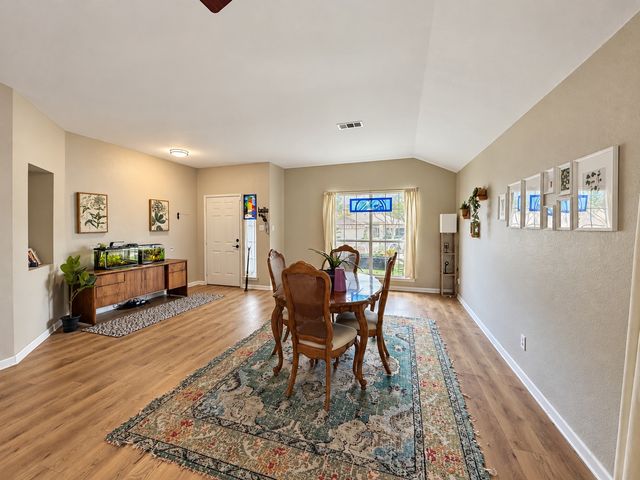 7616 Sunburst Trail, Denton, TX 76210