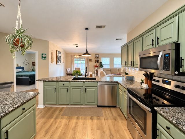 7616 Sunburst Trail, Denton, TX 76210
