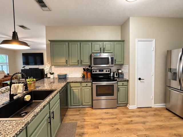7616 Sunburst Trail, Denton, TX 76210