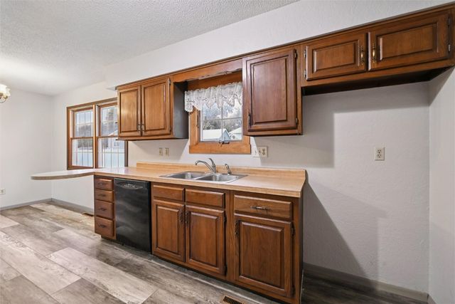 201 Grove Street, Shellsburg, IA 52332