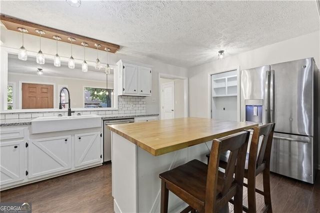 1988 Elmwood Circle, Snellville, GA 30078