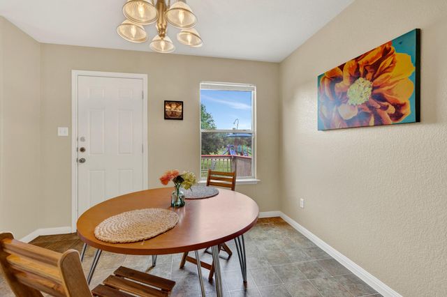 2047 Lisa LN, San Marcos, TX 78666