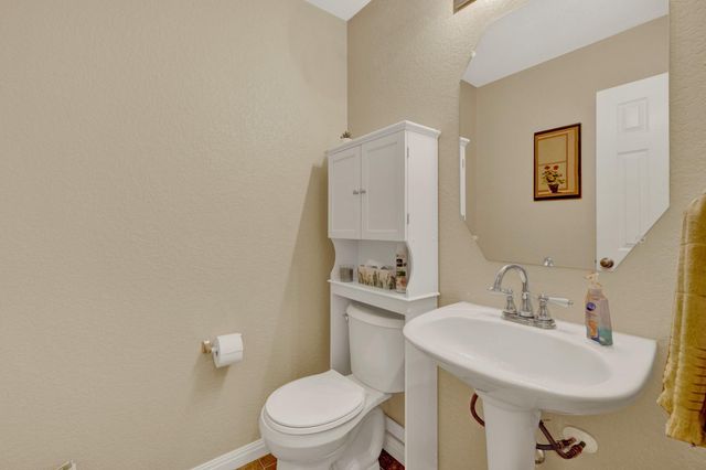 2047 Lisa LN, San Marcos, TX 78666