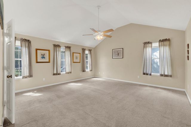 2047 Lisa LN, San Marcos, TX 78666
