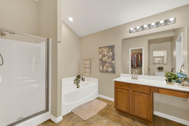 2047 Lisa LN, San Marcos, TX 78666