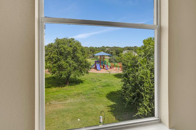 2047 Lisa LN, San Marcos, TX 78666