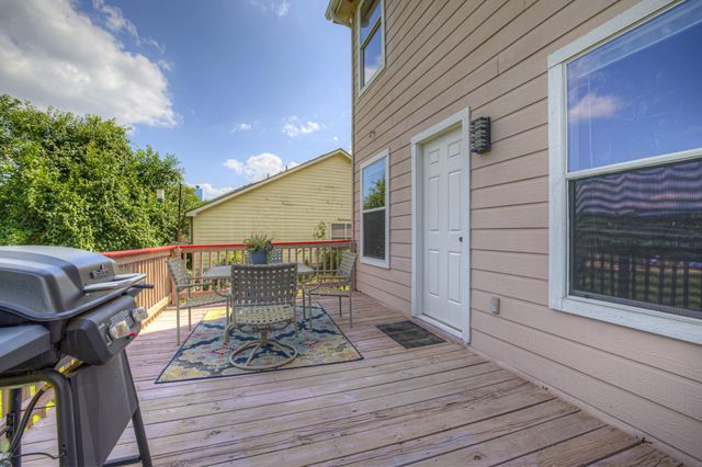 2047 Lisa LN, San Marcos, TX 78666