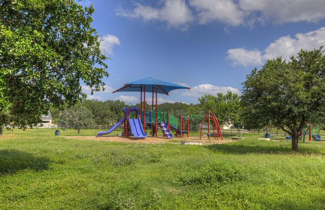 2047 Lisa LN, San Marcos, TX 78666