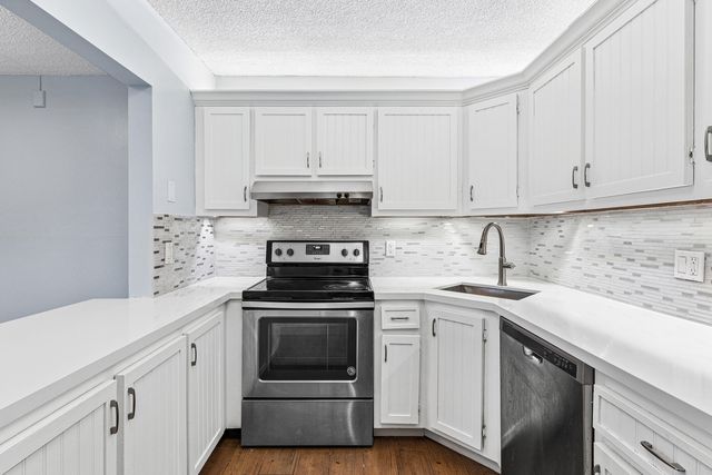 3560 Pine Tree Court B-1, Greenacres, FL 33463