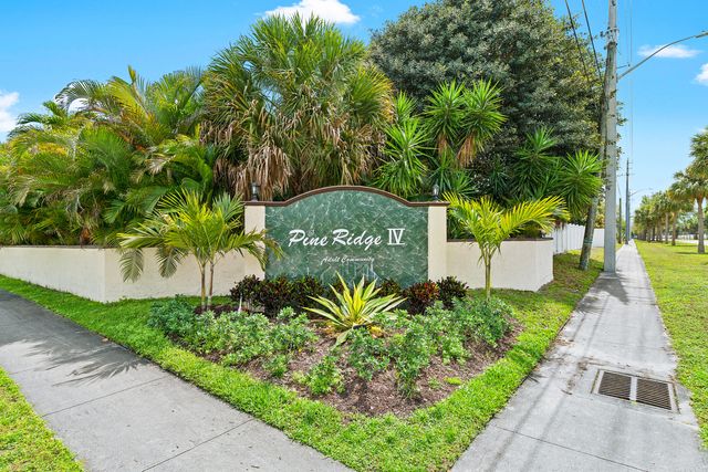 3560 Pine Tree Court B-1, Greenacres, FL 33463