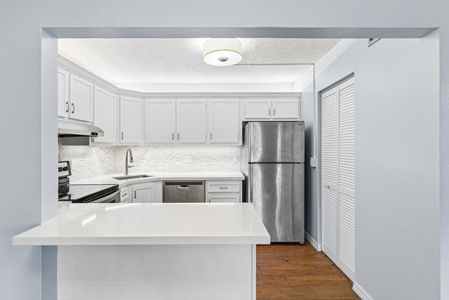 3560 Pine Tree Court B-1, Greenacres, FL 33463