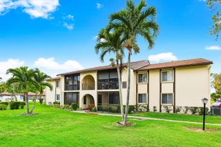 3560 Pine Tree Court B-1, Greenacres, FL 33463