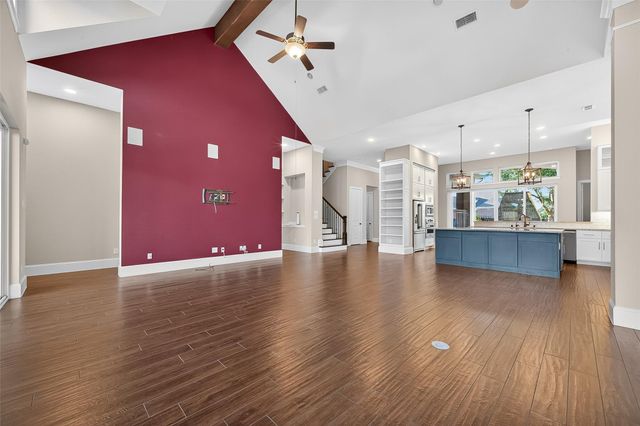 715 Suncatcher Circle, Richmond, TX 77406