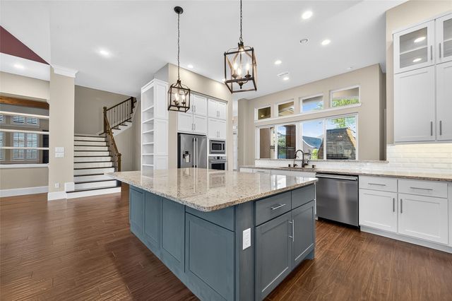 715 Suncatcher Circle, Richmond, TX 77406