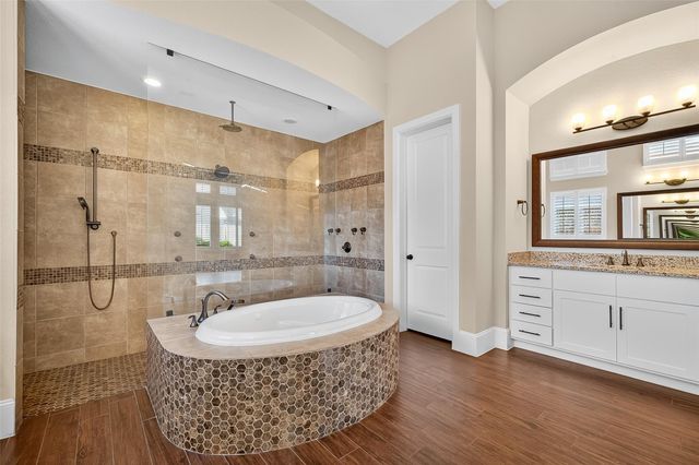 715 Suncatcher Circle, Richmond, TX 77406