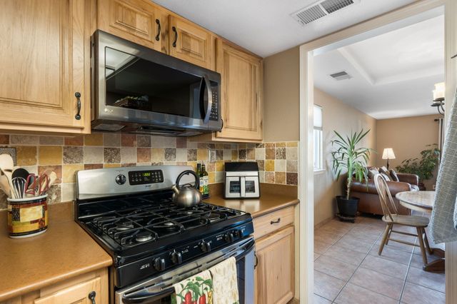 5139 Saratoga Place NW, Albuquerque, NM 87120