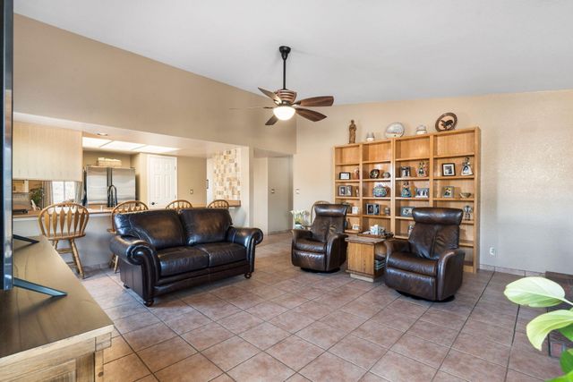 5139 Saratoga Place NW, Albuquerque, NM 87120