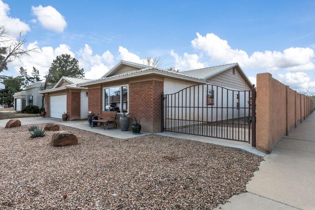 5139 Saratoga Place NW, Albuquerque, NM 87120