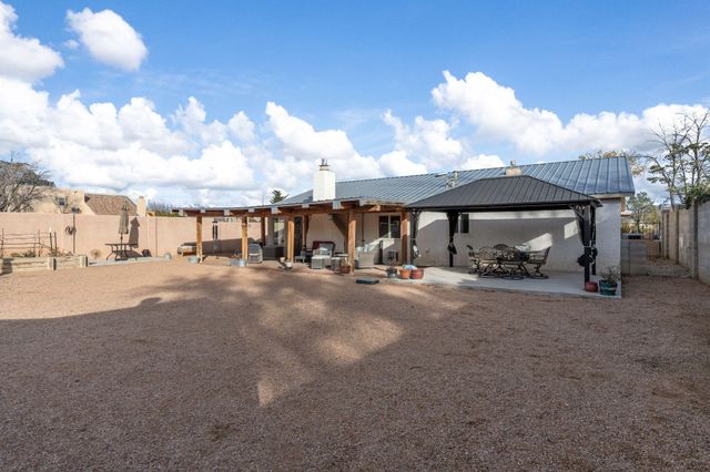 5139 Saratoga Place NW, Albuquerque, NM 87120